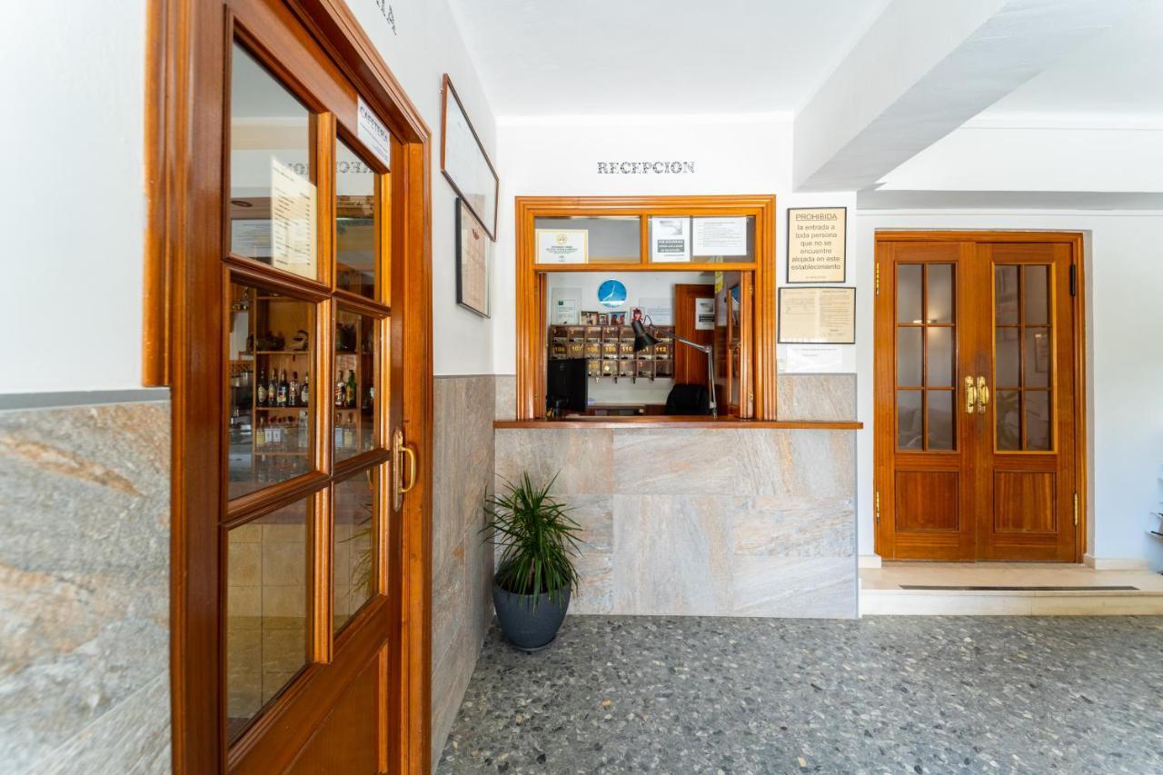 Hostal Miramar Los Canos De Meca Exterior photo