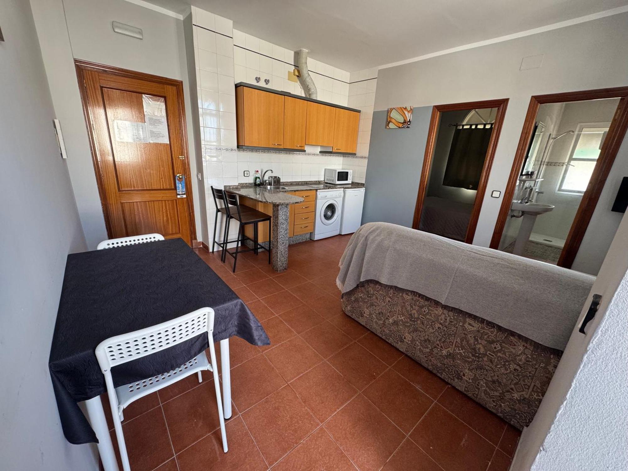 Hostal Miramar Los Canos De Meca Exterior photo